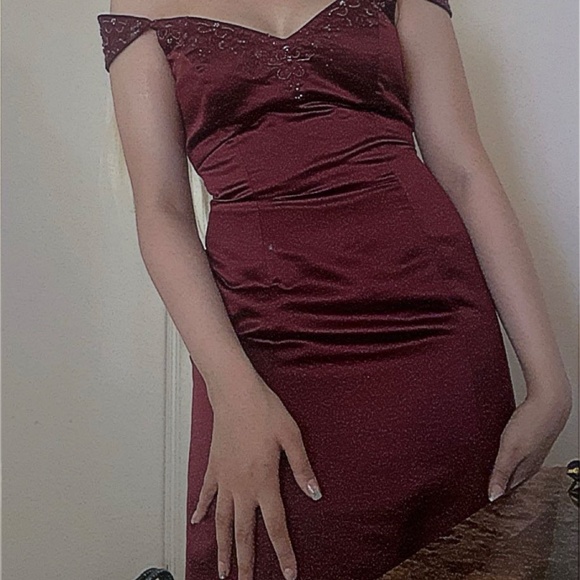 Maroon Prom Dress - Picture 3 of 4